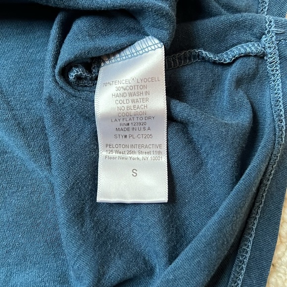 Vintage Peloton Tank size Small - Picture 5 of 8